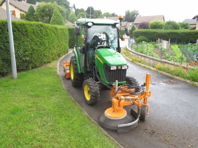 Désherbeuses adaptables sur engins